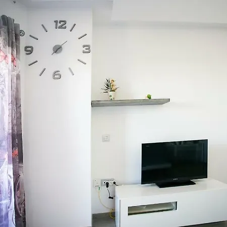 Monko - Wonderful Apartment, Beach & Love O *